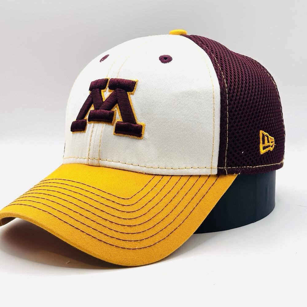 Minnesota Gophers Hat Cap Flex Fit Small Medium New Era NCAA